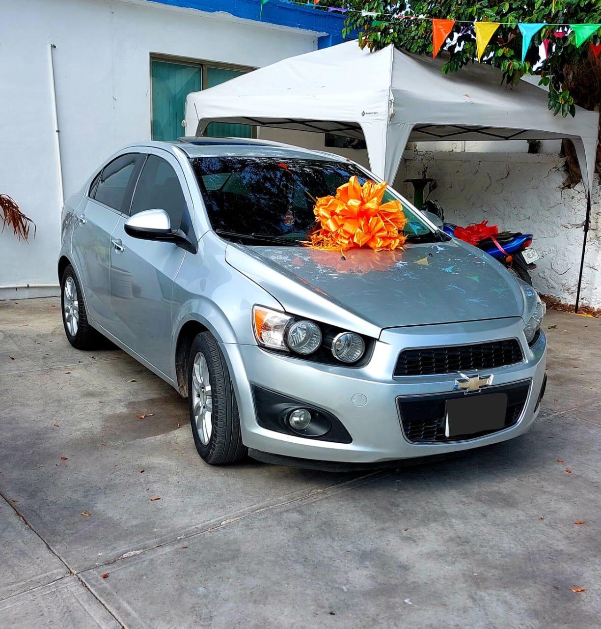 Auto 1
